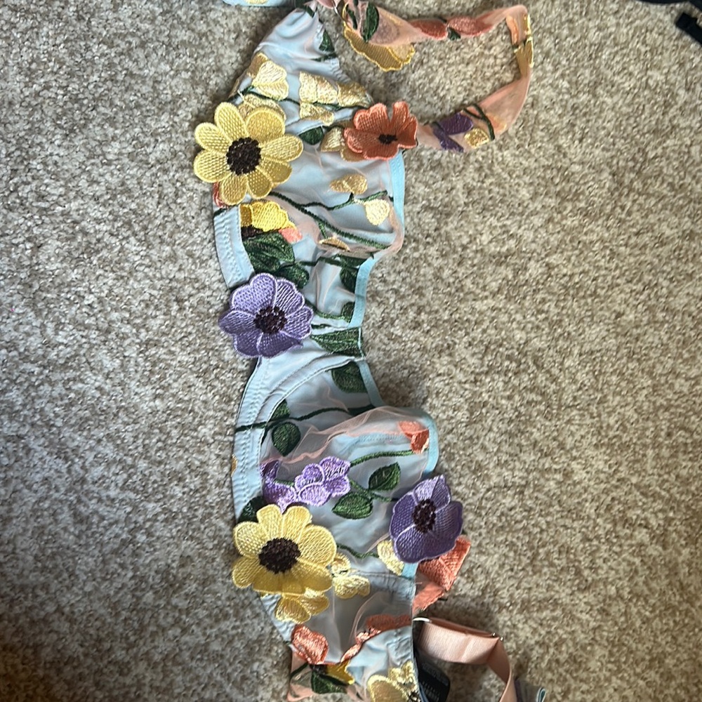 flower bra
